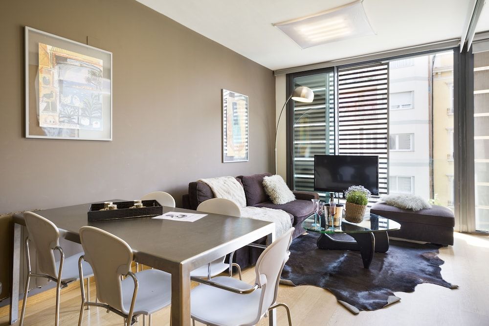 MSB Rooftop Pool City Center City Apartment, 3 Bedrooms, Pool Access 53