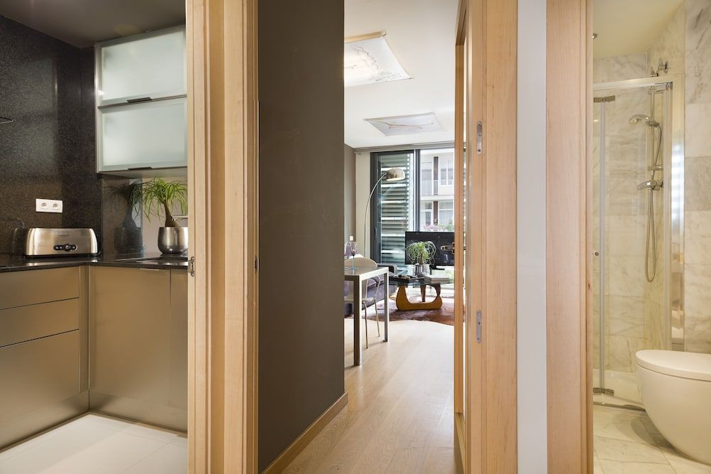 MSB Rooftop Pool City Center City Apartment, 3 Bedrooms, Pool Access 52