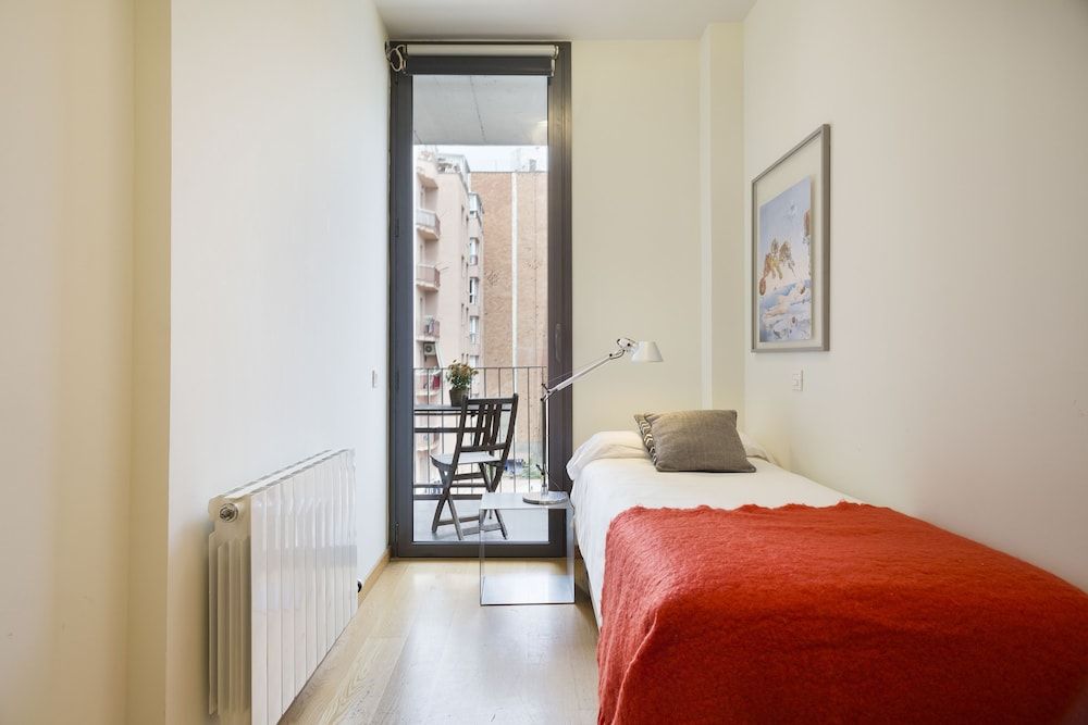 MSB Rooftop Pool City Center City Apartment, 3 Bedrooms, Pool Access 10