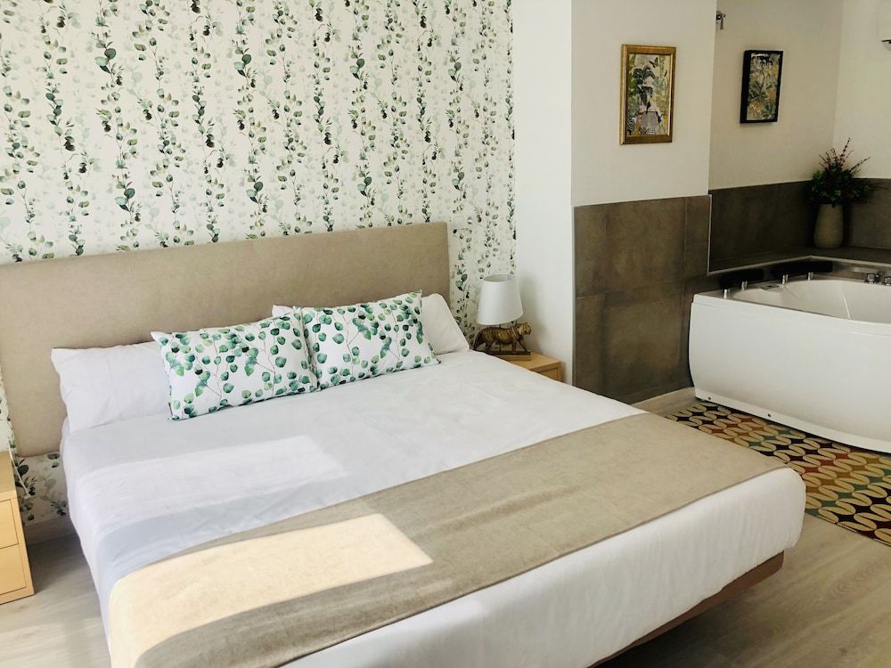 Hotel Finca Alcamino Suite, Hot Tub 2