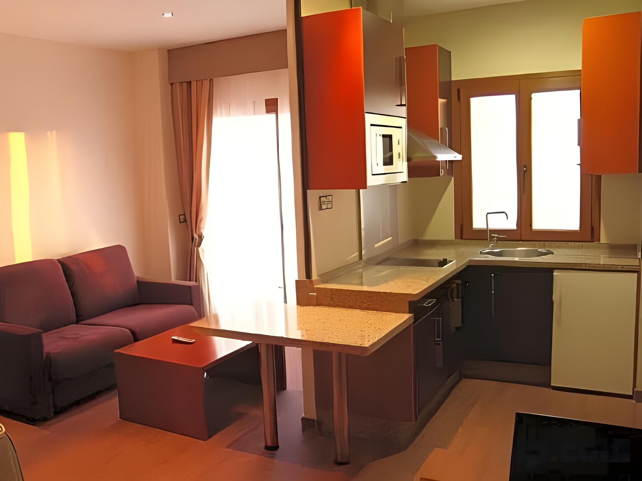 Quadruple Room (2 Adults + 2 Children)