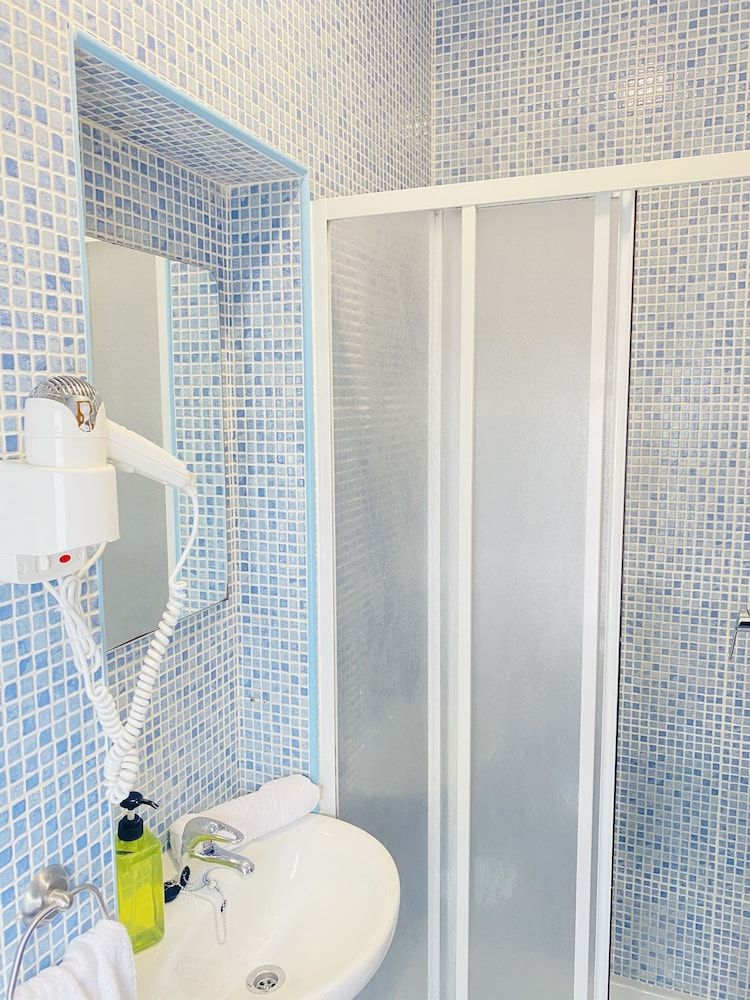 CH Rayuela Double Room 6