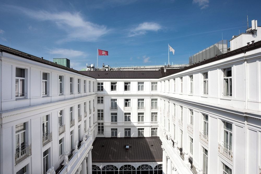 undefined Hotel Atlantic Hamburg, Autograph Collection 5