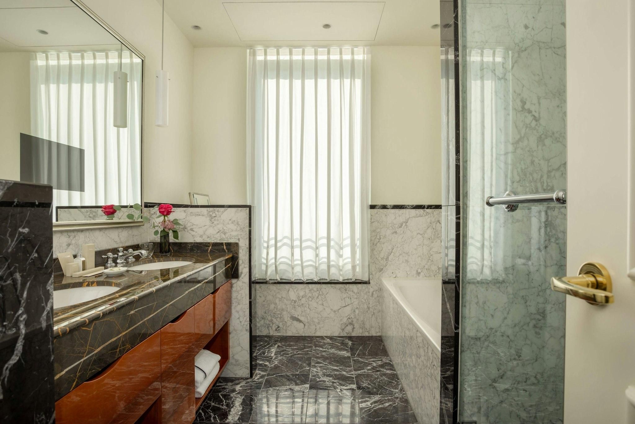 Presidential Suite, 1 Bedroom Presidential Suite, 1 King, Lake View