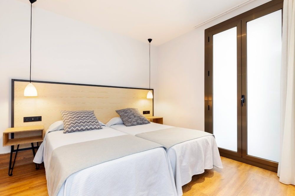 Hostal Fernando Economy Twin Room, 2 Twin Beds 4