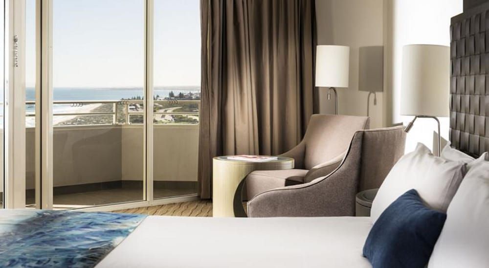 Sunset Oceanview Corner Room