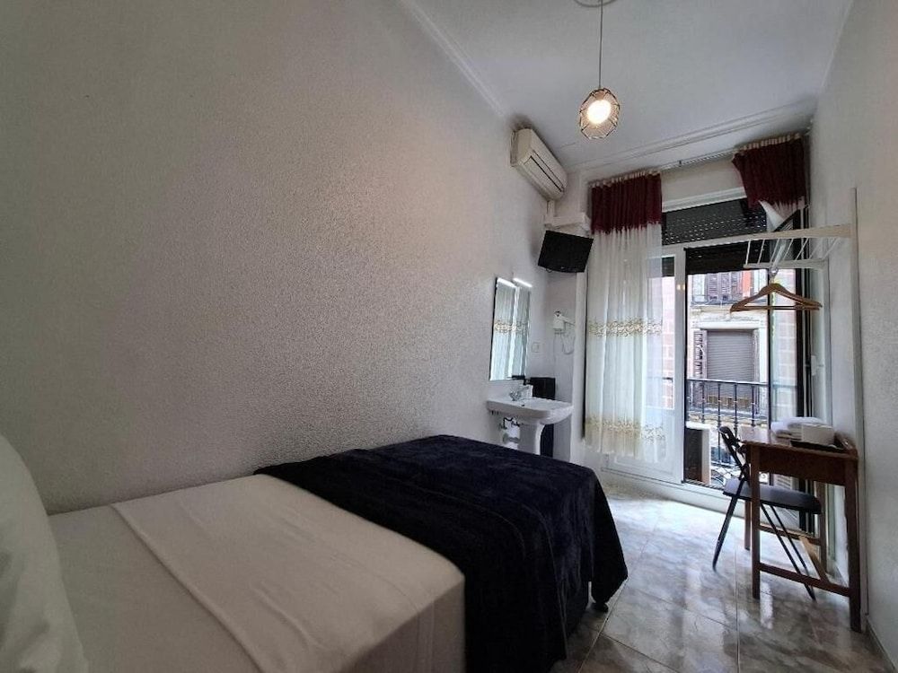 undefined Hostal Palacios Fuencarral 4