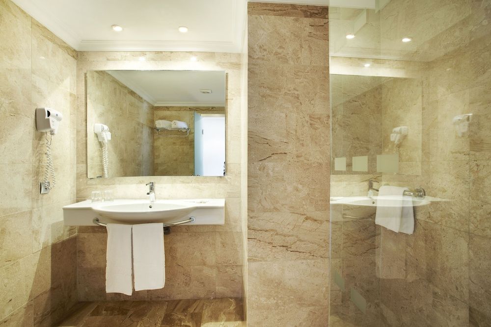 Grupotel Montecarlo Double Room, Balcony, Sea View 4