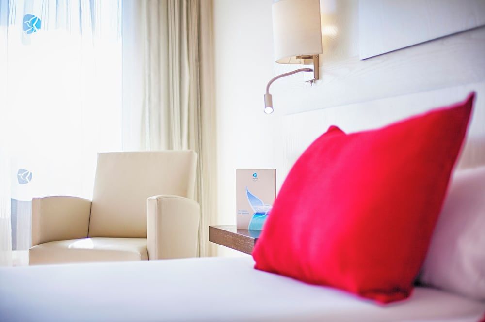 Grupotel Montecarlo Double Room, Balcony, Sea View 5