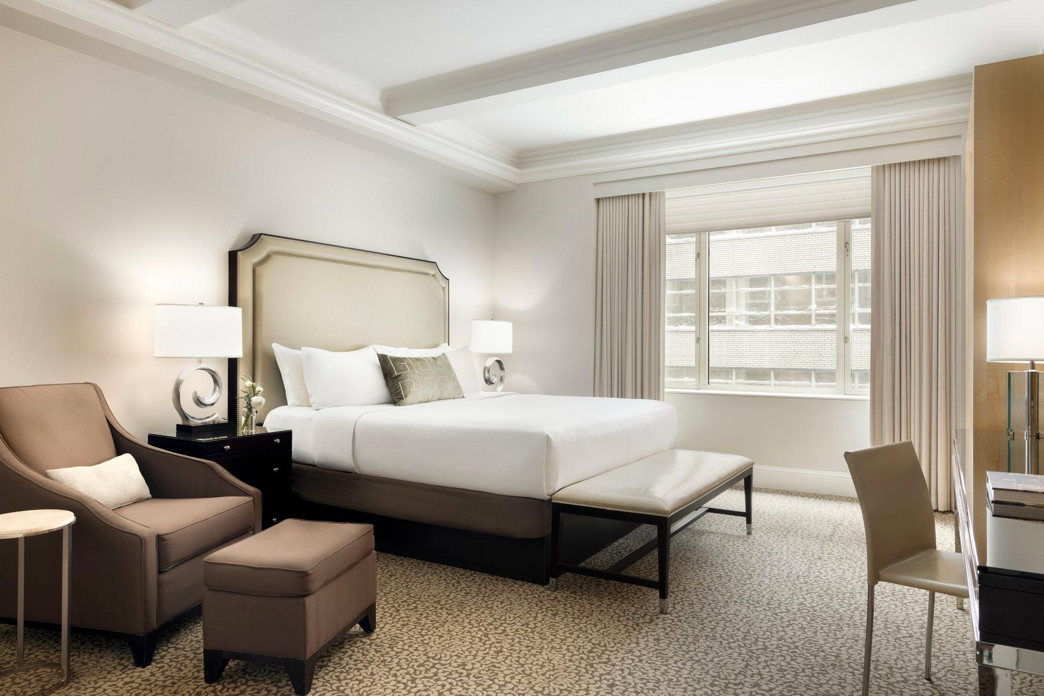 Premier Executive Room - 1 King Bed