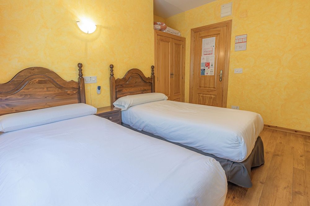 Hostal Rio Ara Bellosta Twin Room 6
