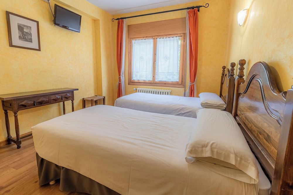 Hostal Rio Ara Bellosta Twin Room 2