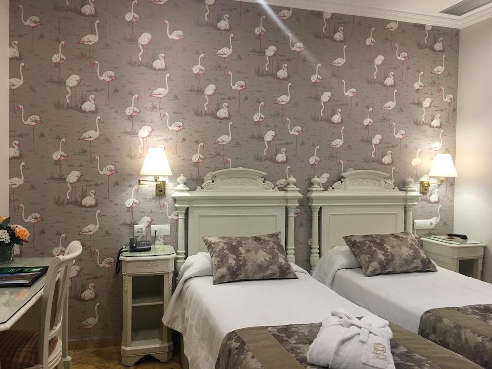 Adriano Hotel Boutique Sevilla Standard Twin Room 13