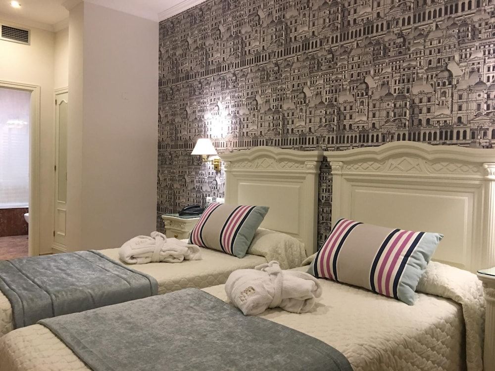 Adriano Hotel Boutique Sevilla Standard Twin Room 6