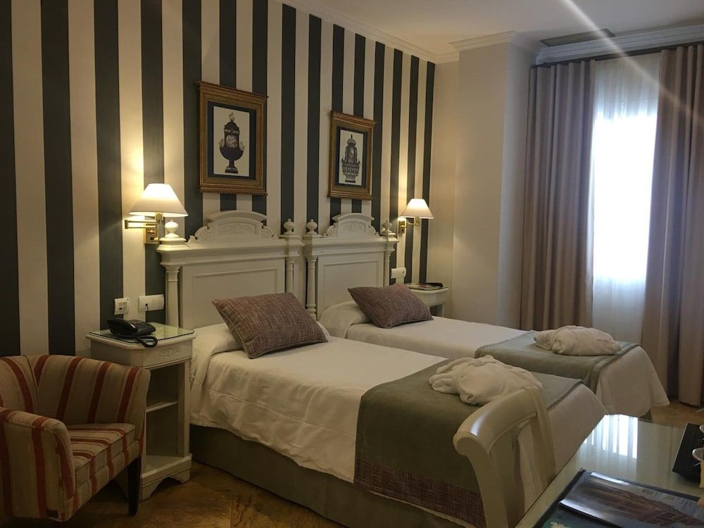Adriano Hotel Boutique Sevilla Standard Twin Room 14