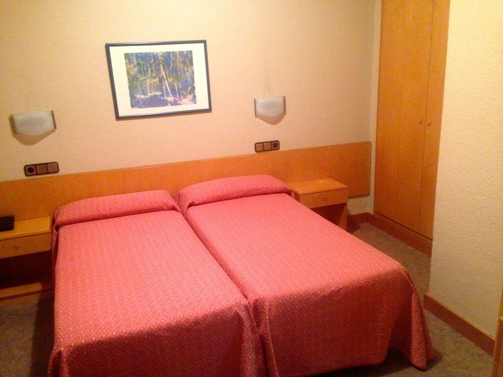 Hotel Pelayo Double or Twin Room 15