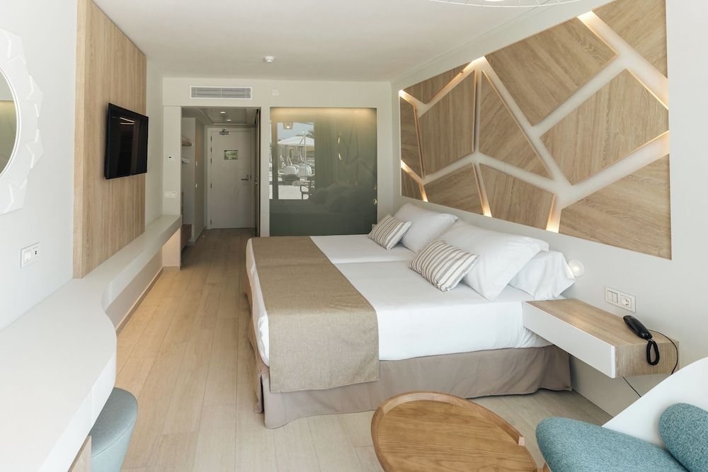 Double Room, Terrace (Elevate Upper Level)