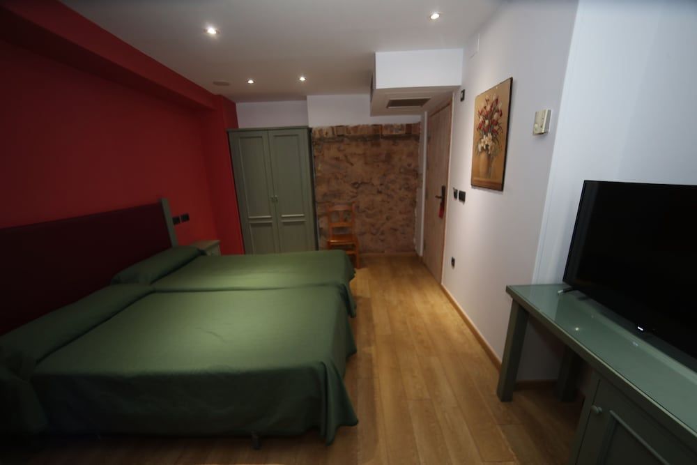 Boutique Hotel Castilla Triple Room 4