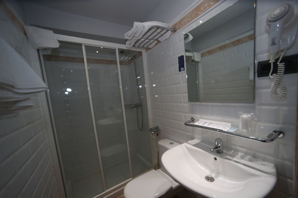 Boutique Hotel Castilla Family Quadruple Room, Balcony 10