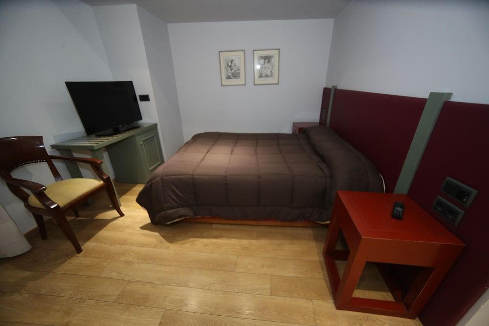 Boutique Hotel Castilla Family Quadruple Room, Balcony 2
