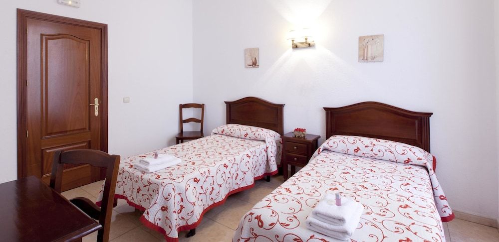 undefined Hostal Condestable 7