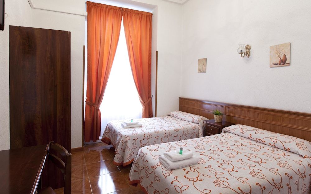 undefined Hostal Condestable 8