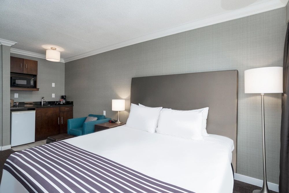 Standard Room, 1 King Bed (Selkirk Building)