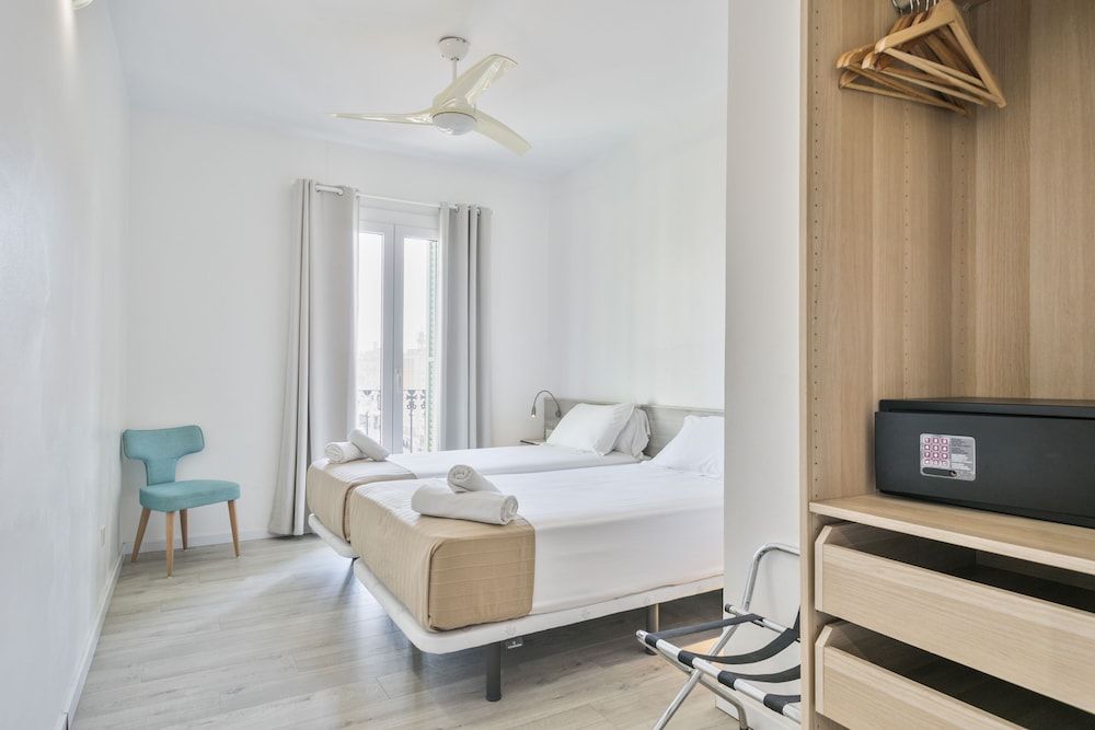 Apartment, 3 Bedrooms, Balcony, City View