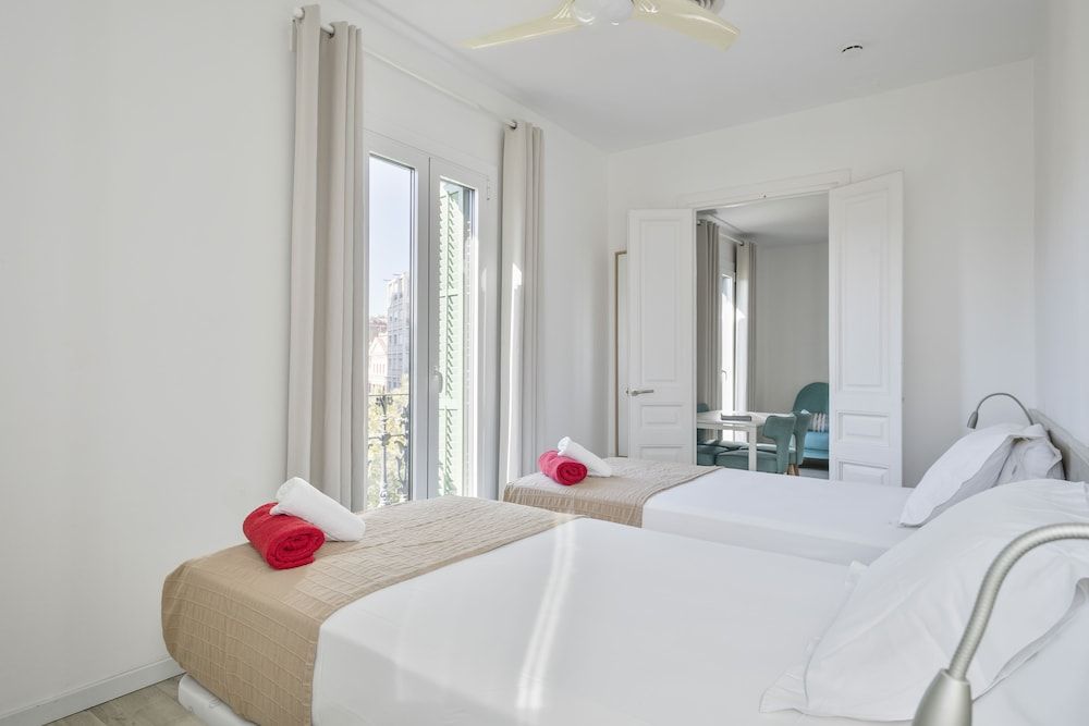 Apartment, 4 Bedrooms, Balcony, City View