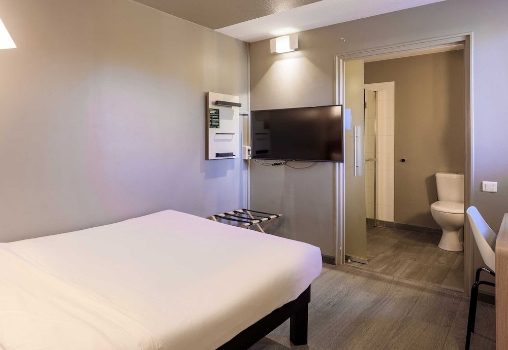Standard Double Room, Mobility Accessible, Non Smoking