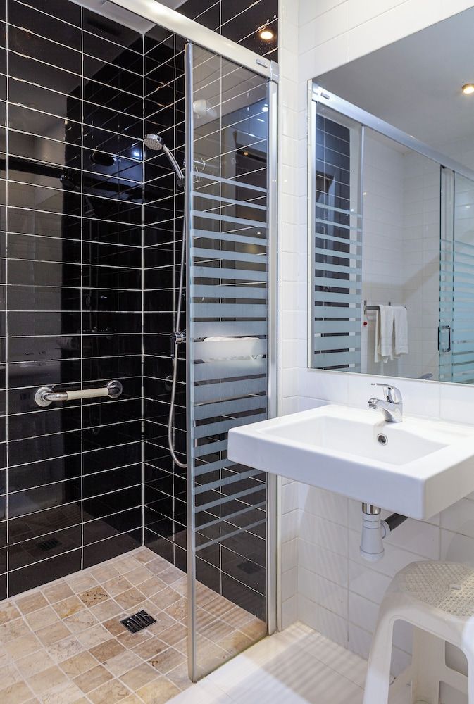 Hotel Olympia Universidades Double or Twin Room 18