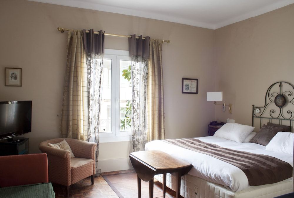 Hotel Subur Maritim Suite, 1 King Bed, Balcony, Ocean View 3