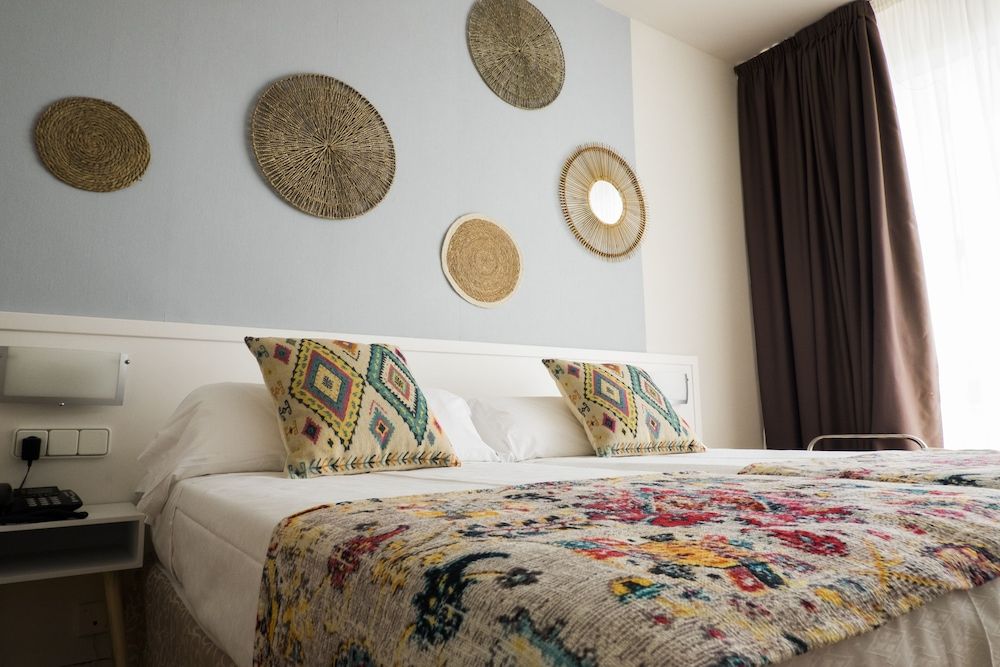 Hotel Subur Maritim Standard Double Room Single Use, Balcony 3