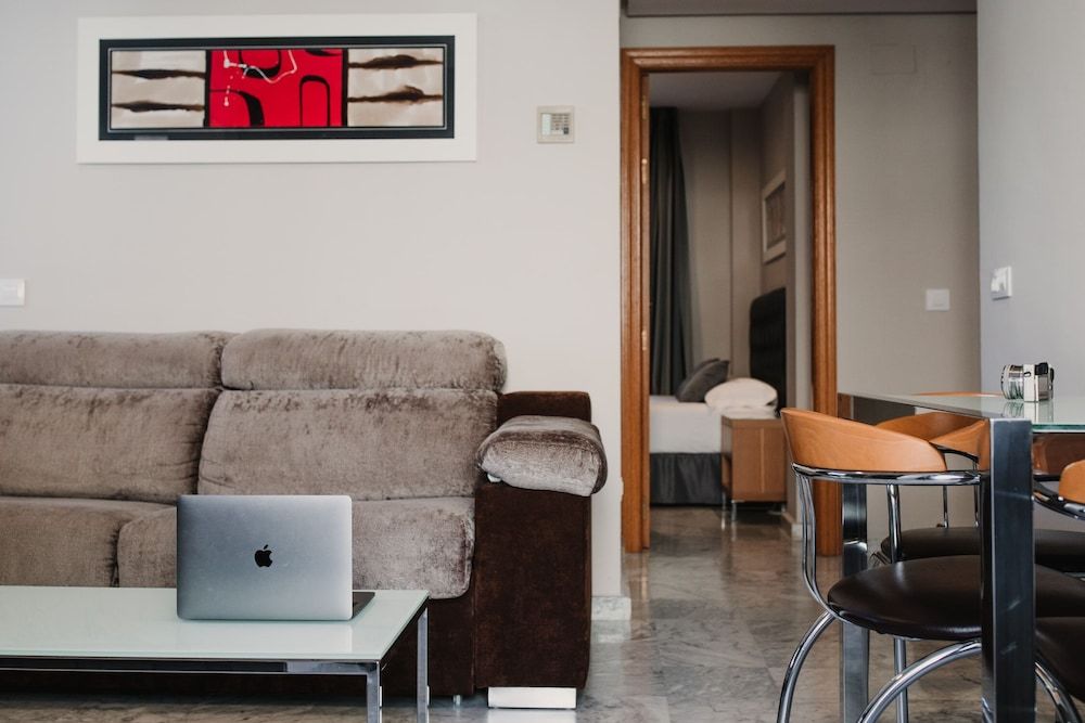 Citizentral Gascons Superior Penthouse, 1 Bedroom, Terrace 7