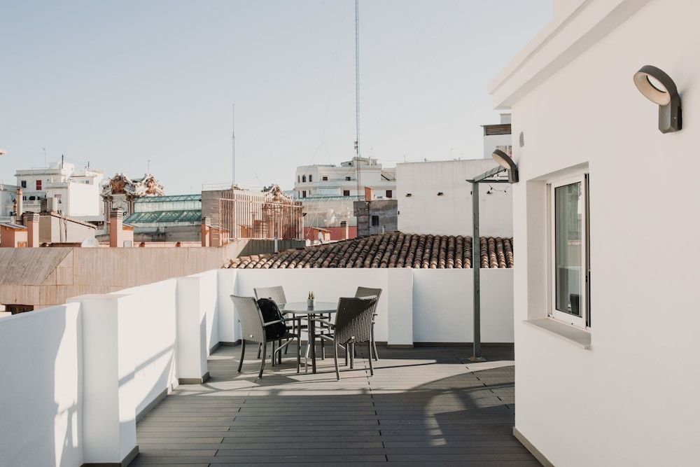 Citizentral Gascons Superior Penthouse, 1 Bedroom, Terrace 9