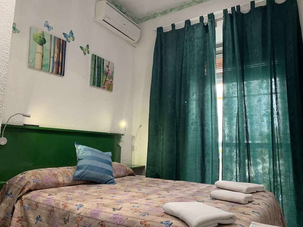 undefined Pensión La Giraldilla 2