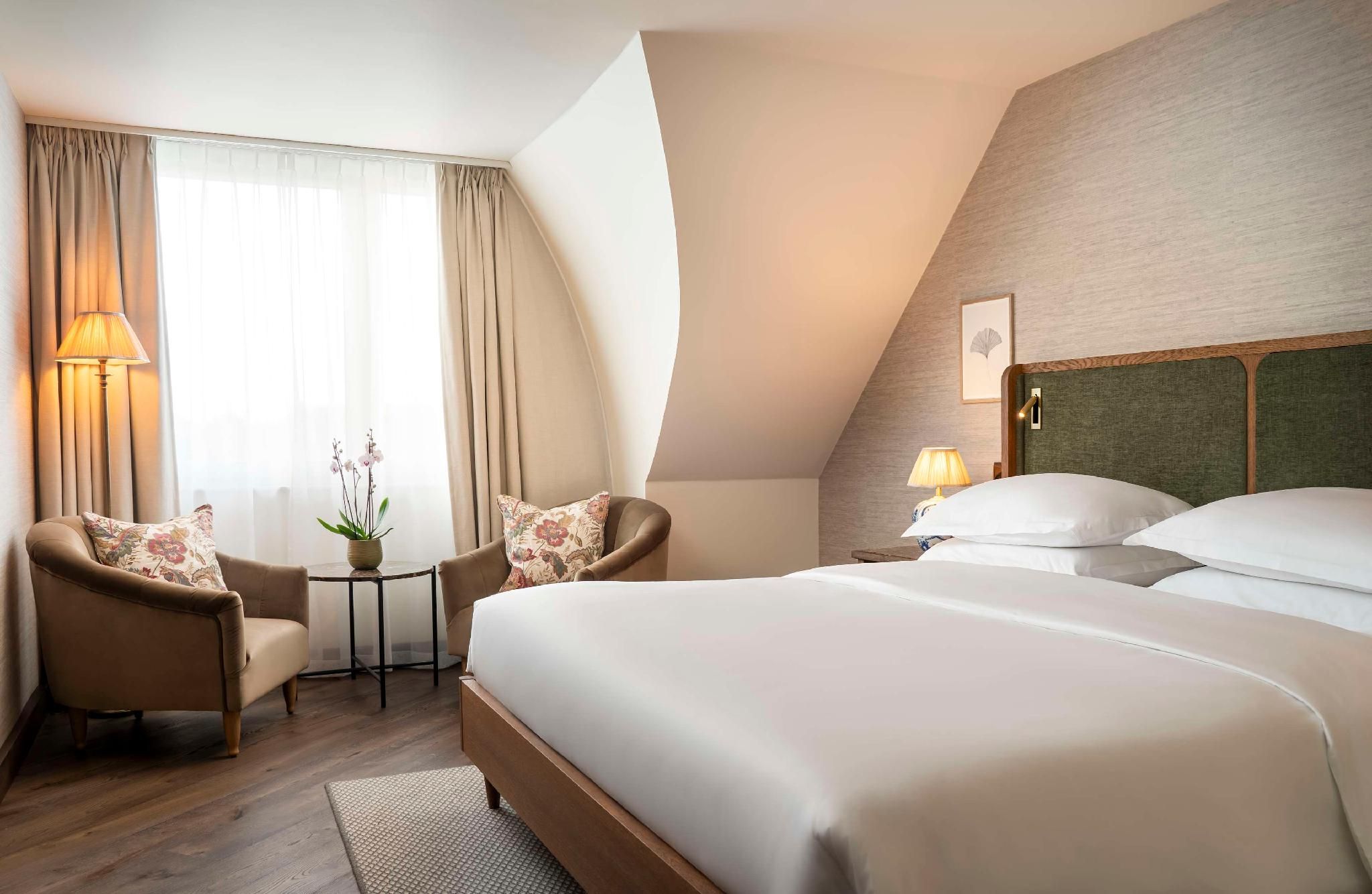 Brunfels Suite