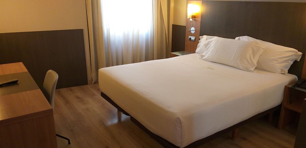 Hotel Maisonnave Double Room (with extra bed) 3
