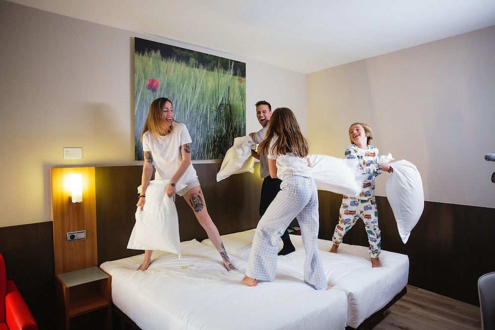 Hotel Maisonnave Family Room 3