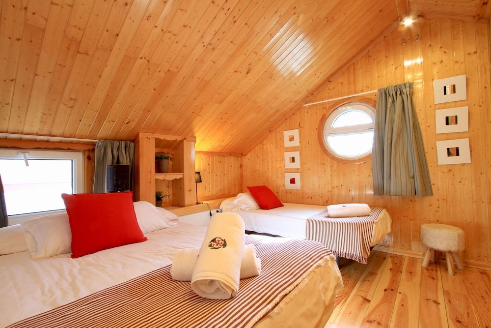 Inside Plaza Sierra Nevada Superior Duplex, 2 Bedrooms (10 Adults) 4