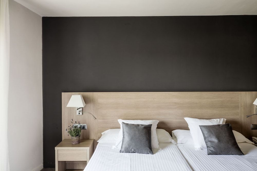 Balneari Termes Victòria Standard Double Room 2