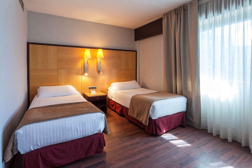 Best Western Hotel Mediterraneo Standard Room, 2 Twin Beds, Non Smoking 3
