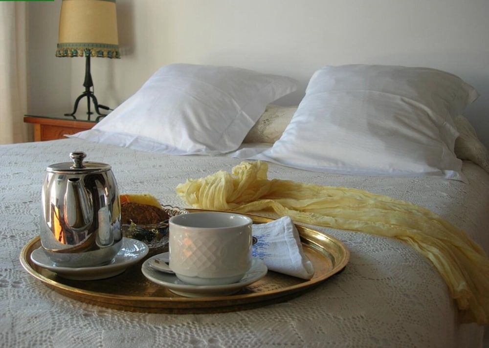 Santa Isabel la Real Hotel Deluxe Double or Twin Room (Alhambra View) 3