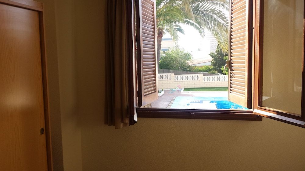 Triple Room, Private Bathroom (2 adults and 1 child)