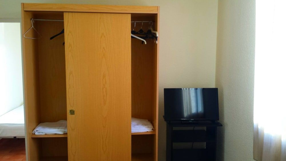 Family Room, Private Bathroom