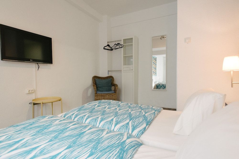 The Boutike Guesthouse - Hostel Standard Double Room 3