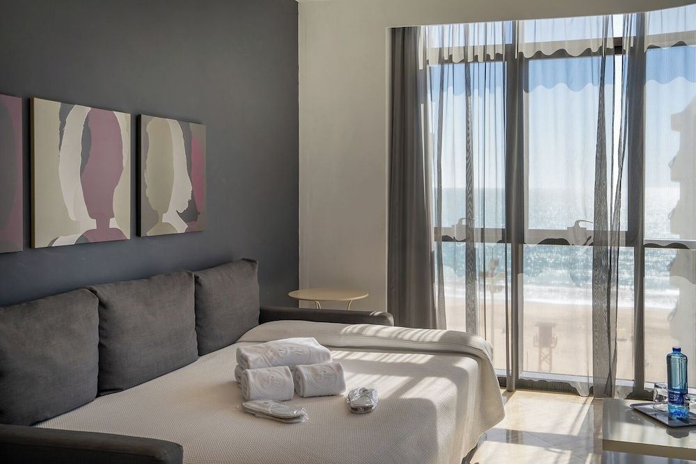 Hotel Spa Cádiz Plaza Apartment, 1 Bedroom, Sea View 3