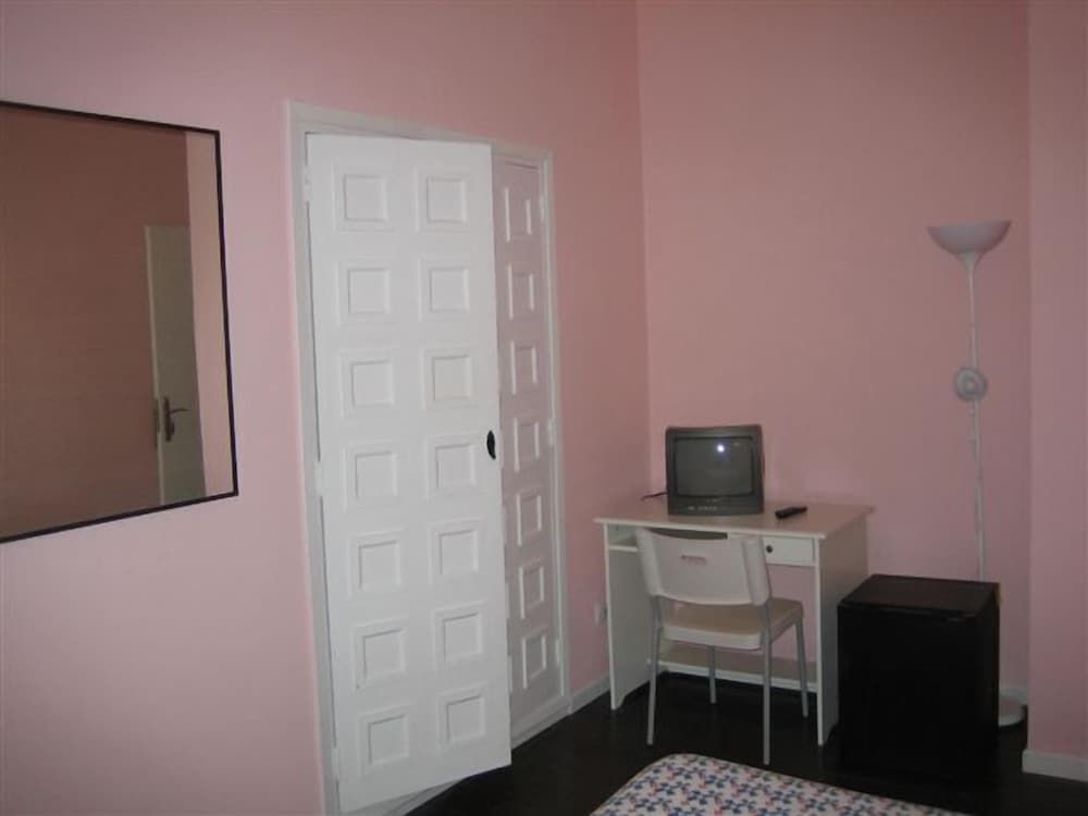 Hostal Pizarro Comfort Double Room 7