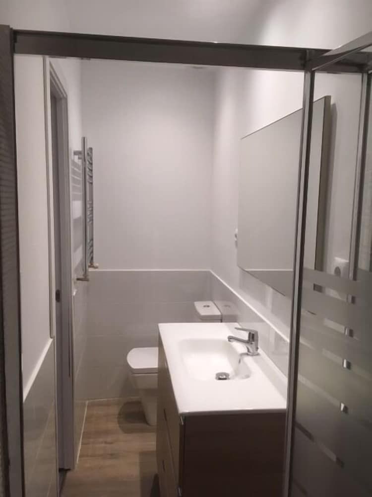 Hostal Pizarro Apartment, 2 Bedrooms, Garden View (Exterior 4/5 pax) 6