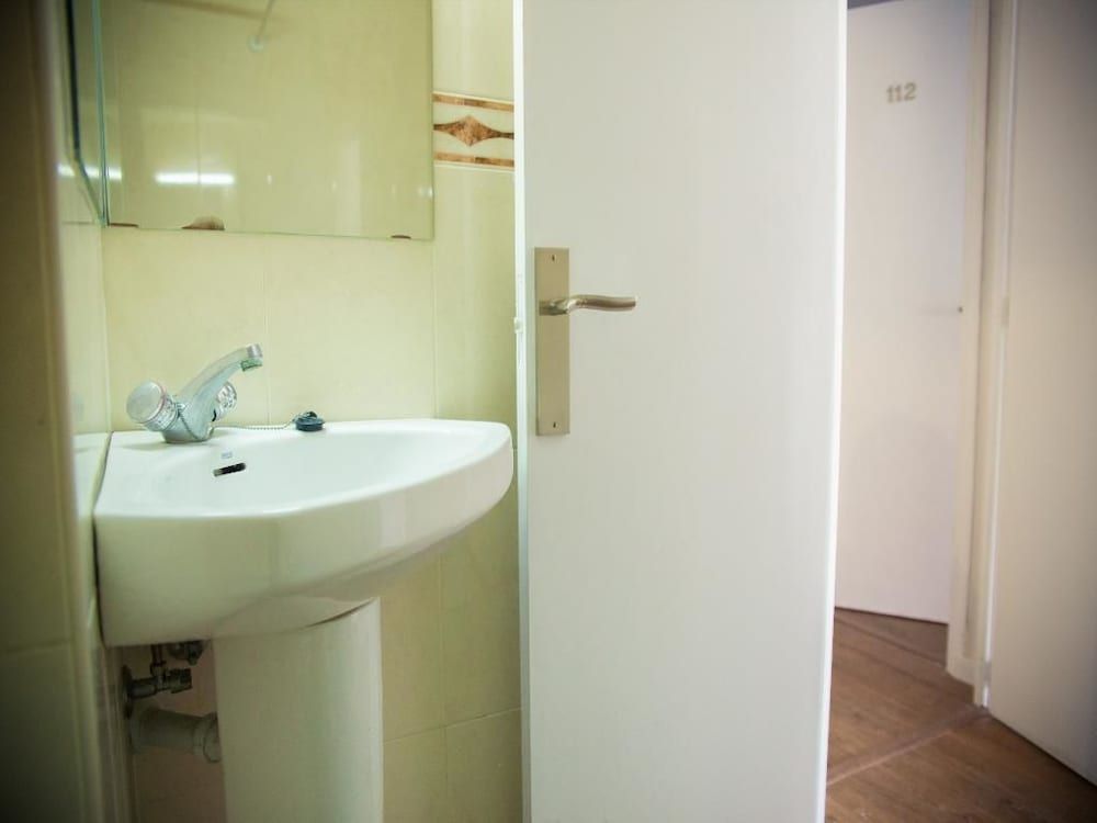 Hostal Sunset Ibiza Single Room 4